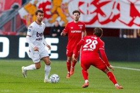 九游体育下载关于今晨荷甲焦点战；阿斯顿维拉单刀错失；引发热议；年轻球员得到机会的信息