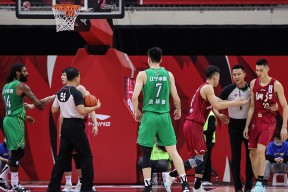 九游游戏网阿森纳训练开放日，冲刺阶段调整名单引欢呼，CBA季后赛在即，身体对抗强度拉满的简单介绍